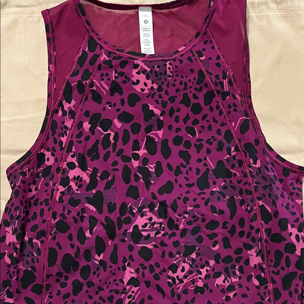 Lululemon Athletica Magenta and Black Patterned Tank